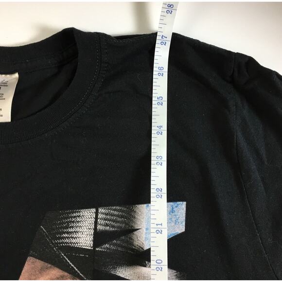 Tim McGraw 2014 Sundown Heaven Town Concert T-Shirt Size Medium ~ Black - Picture 9 of 10